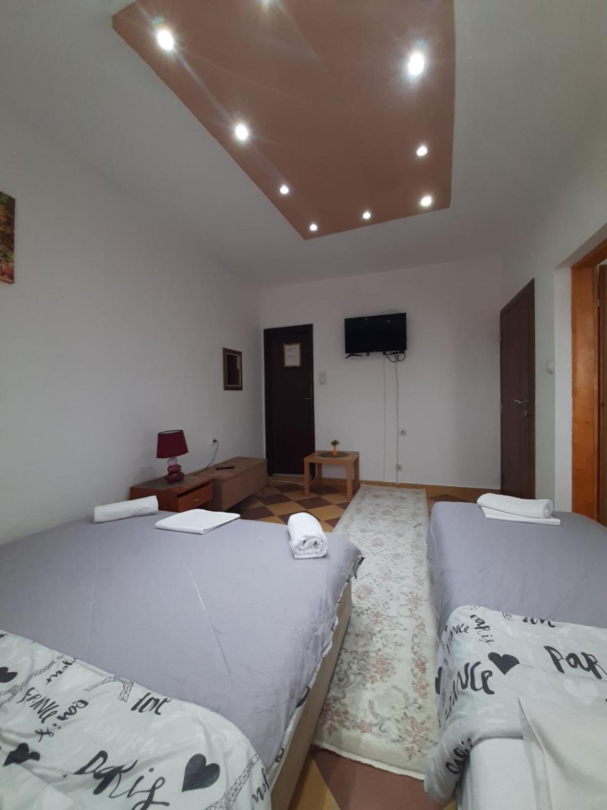 Becic Apartments ウルツィニ エクステリア 写真